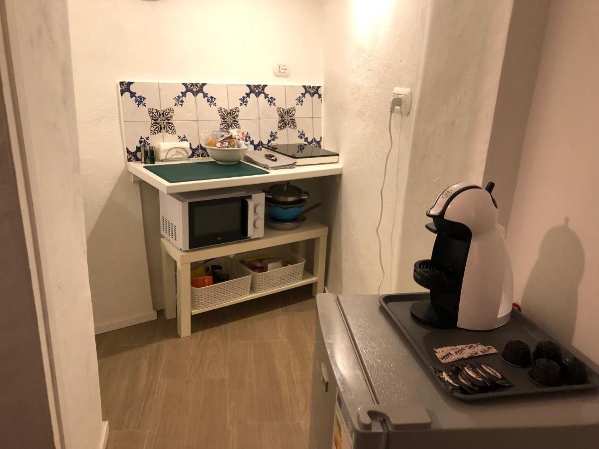 イスキア島 Molo35 Bed & Breakfast エクステリア 写真