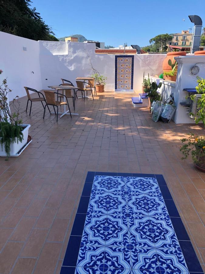 イスキア島 Molo35 Bed & Breakfast エクステリア 写真